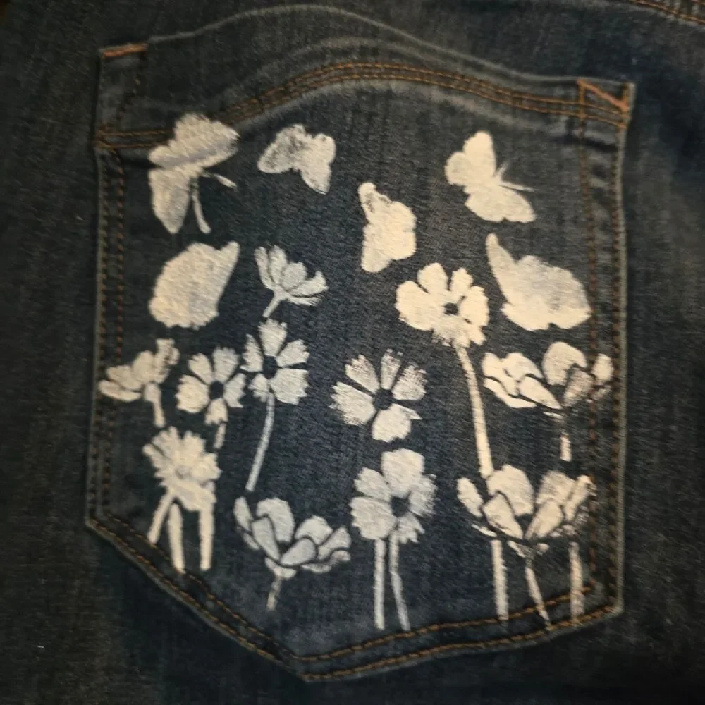 HANDCRAFTED Upcycled Denim Jeans HANDPAINTED Floral Boho Casual Bottoms Size 10